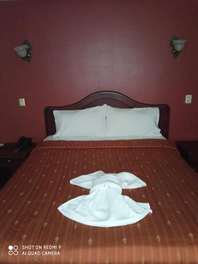 Hotel Prado Internacional โลจา ภายนอก รูปภาพ